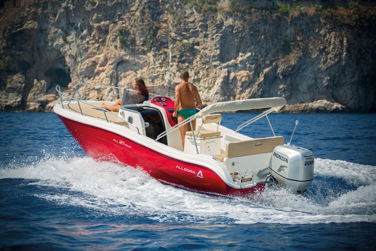 General view of the Allegra 21 off the coast of Capri