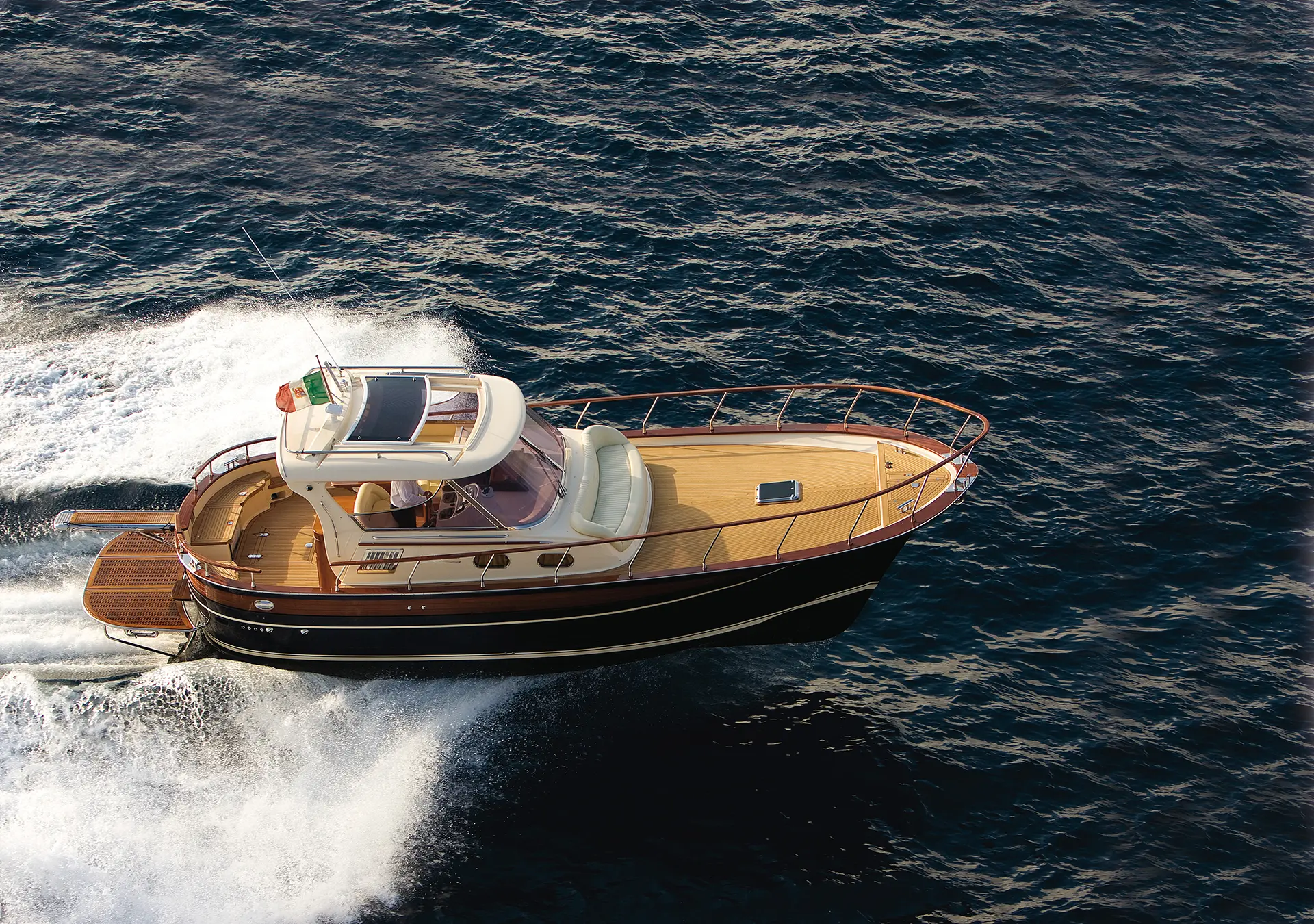 Overview of the Fratelli Aprea 36