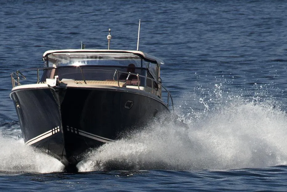 Gagliotta 37 sailing in the Gulf of Naples