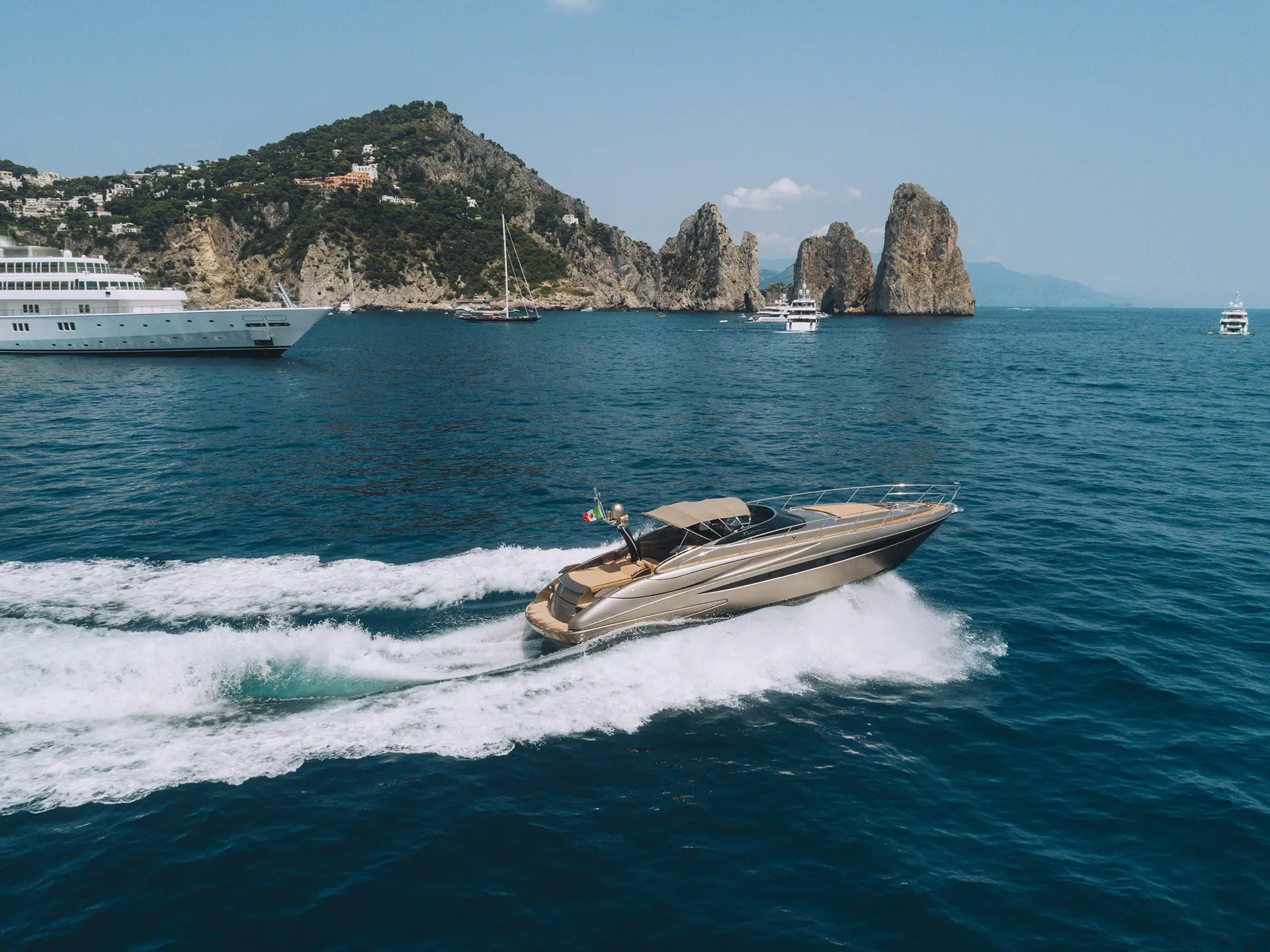 Mini crociera privata a bordo del Riva 52