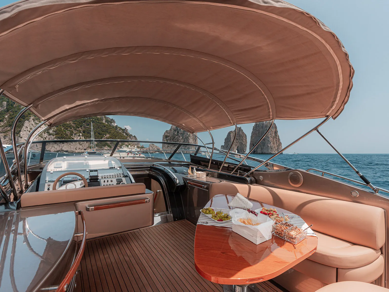 Exclusive aperitif on board the Riva 52 during a private boat cruise
