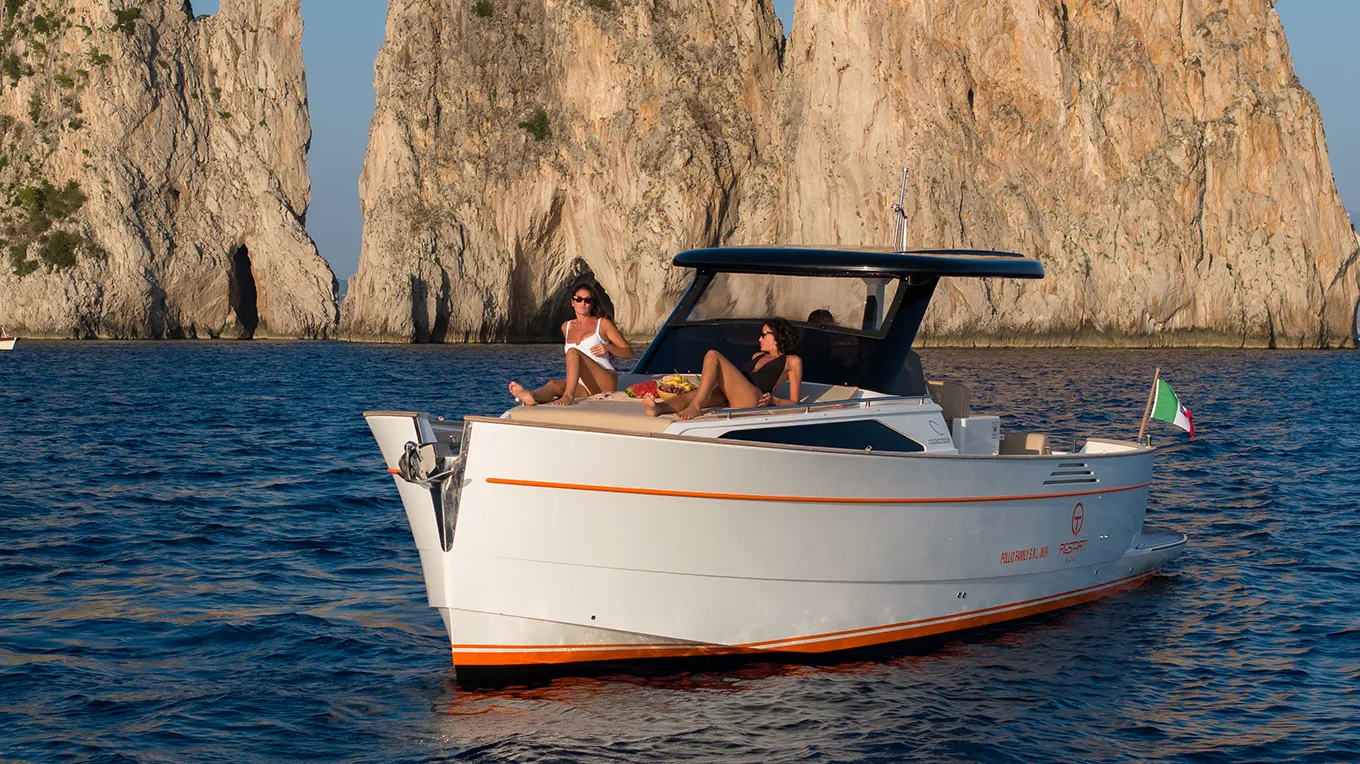 Friends enjoying a private boat tour near The Galli Islands