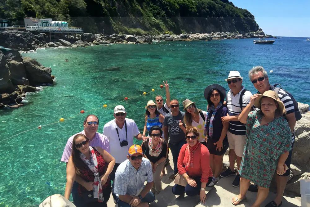 Shared Boat Tour or Private Tour? Discover the Differences