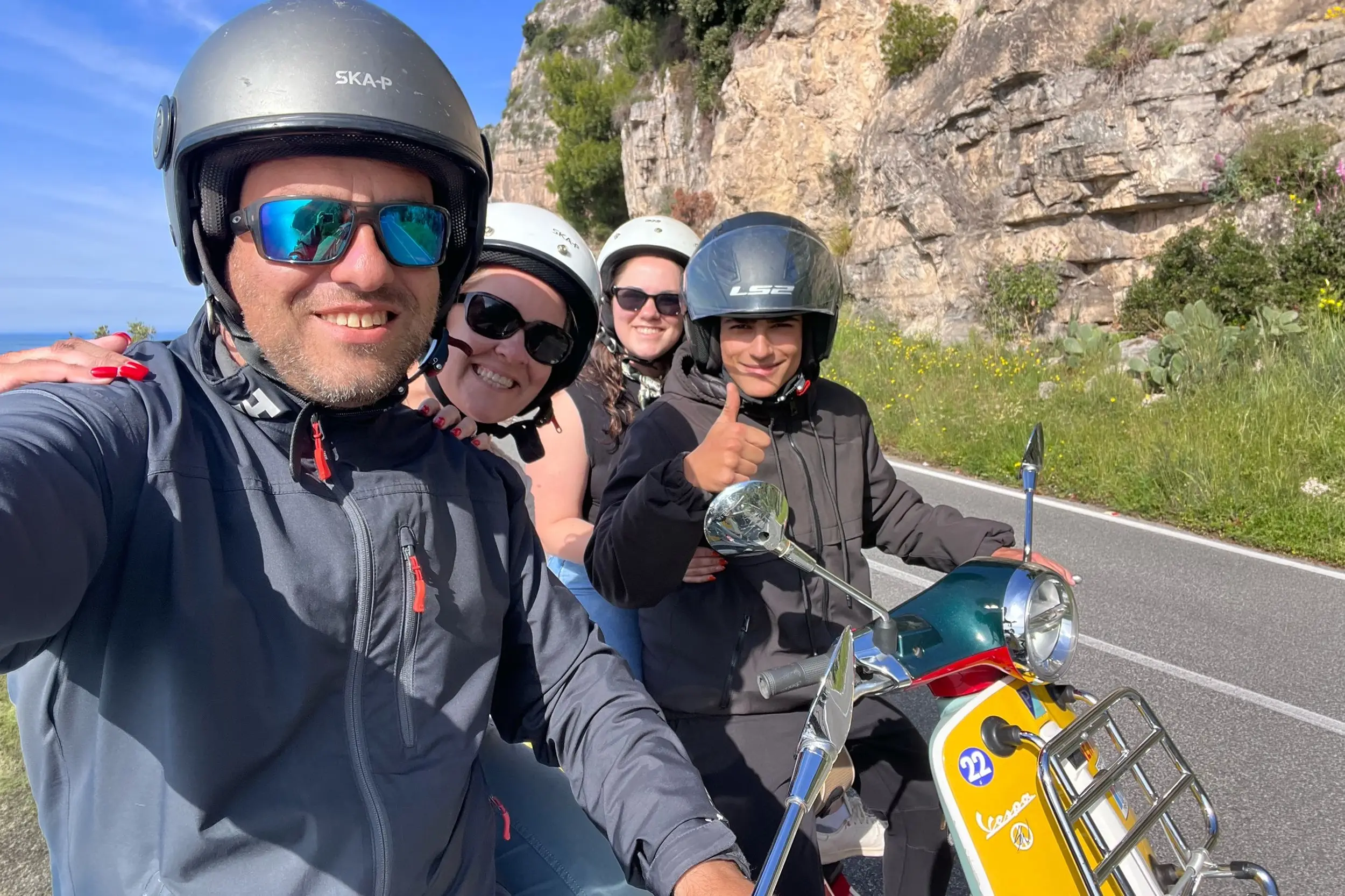 Can foreign tourists drive a rental scooter in Italy?