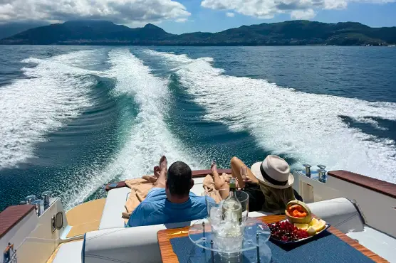 Private boat charter Naples American's Cap